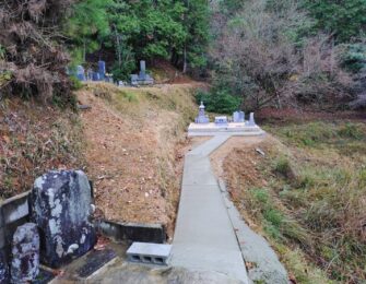 参道コンクリート仕上げとてもお参りしやすくなりました